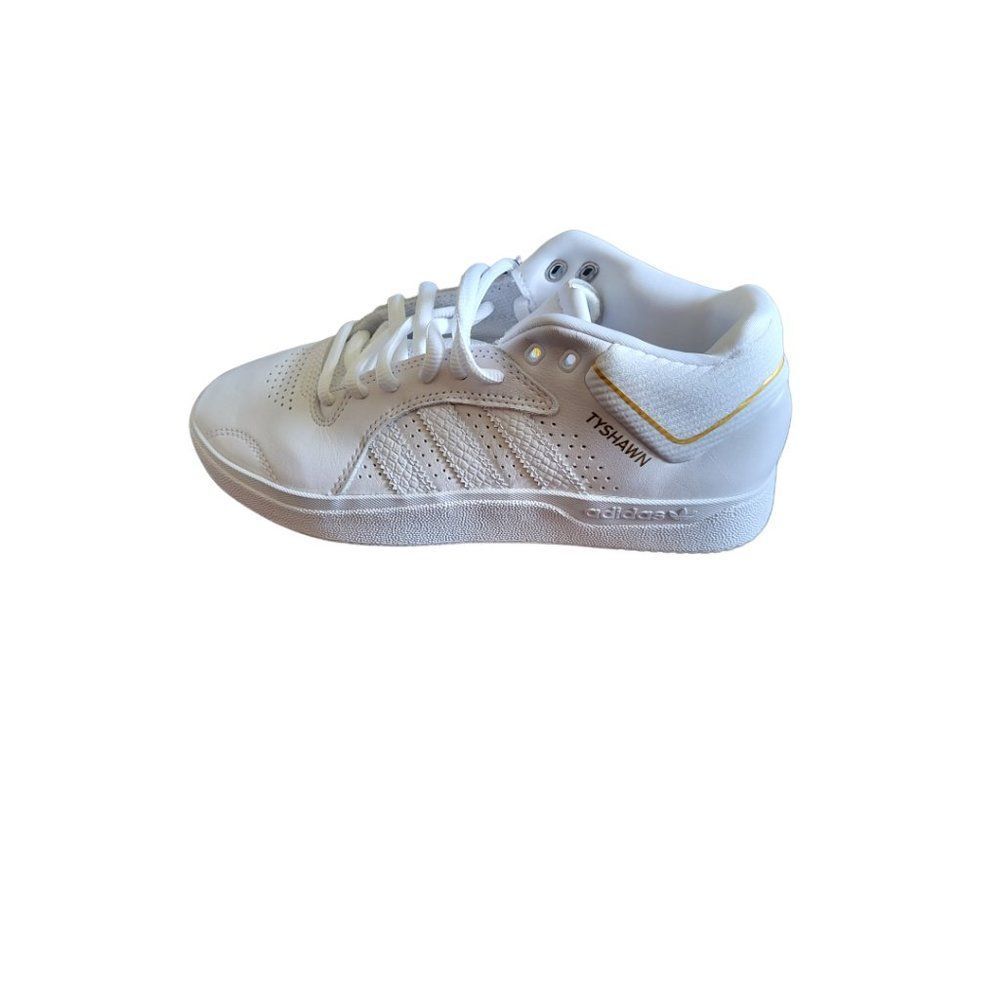 Adidas Tyshawn Sneakers